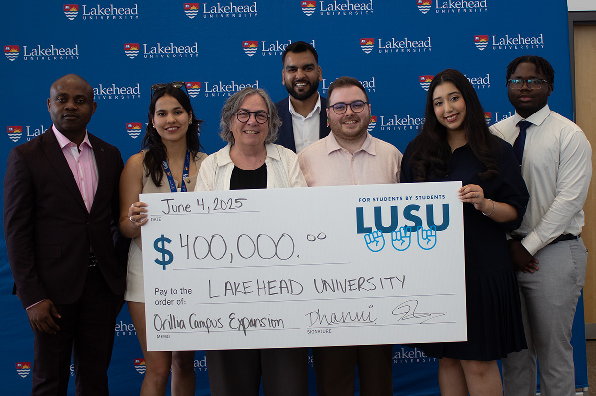 lusu-siddall Dr Siddall with LUSU executive