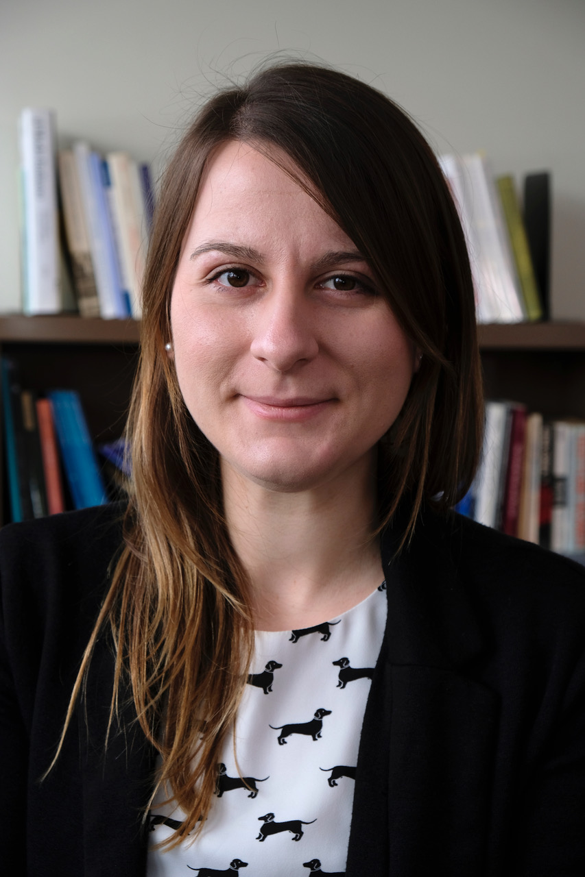 Photo of Dr. Debra Mackinnon, Faculty of Social Science and Humanities Research Chair in Social Change, Technology and Justice Photo of Dr. Debra Mackinnon, Faculty of Social Science and Humanities Research Chair in Social Change, Technology and Justice