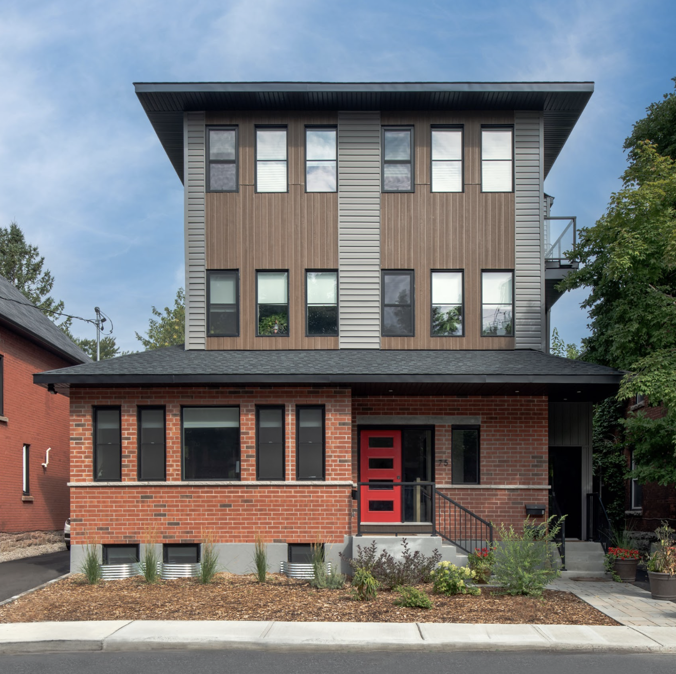 A Triplex built by Amsted A Triplex built by Amsted