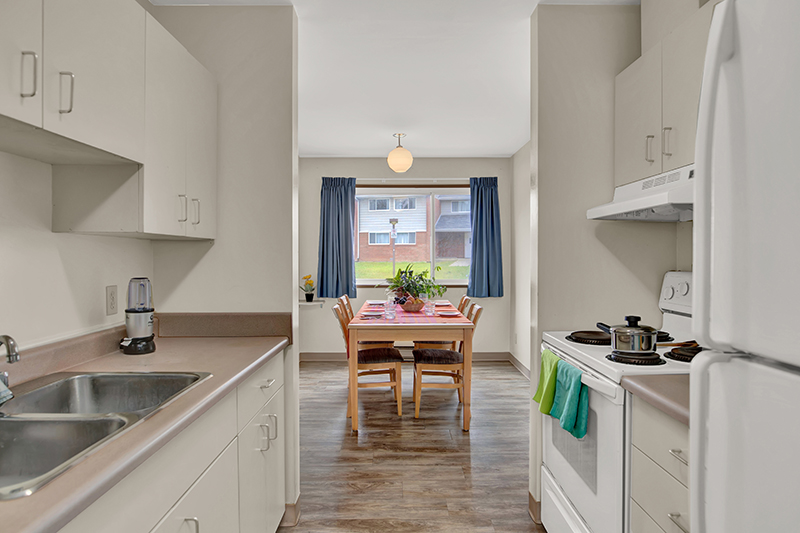 Kitchen and dining area